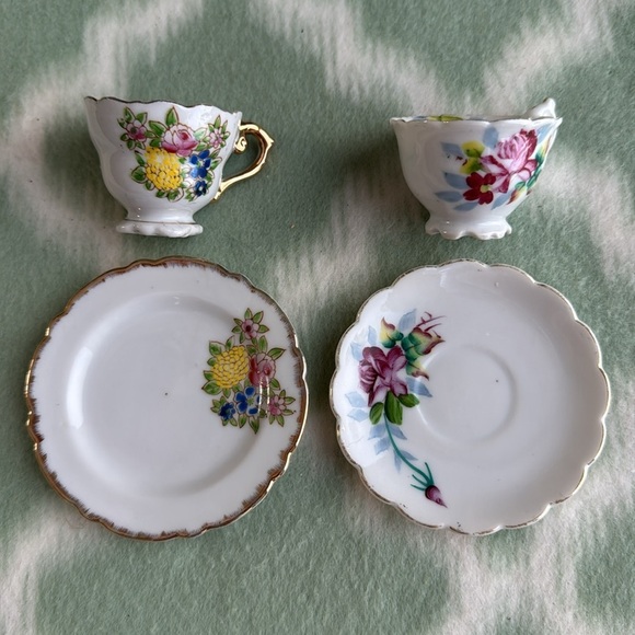 Vintage Japan miniature Floral Teacup Sets - Picture 3 of 5